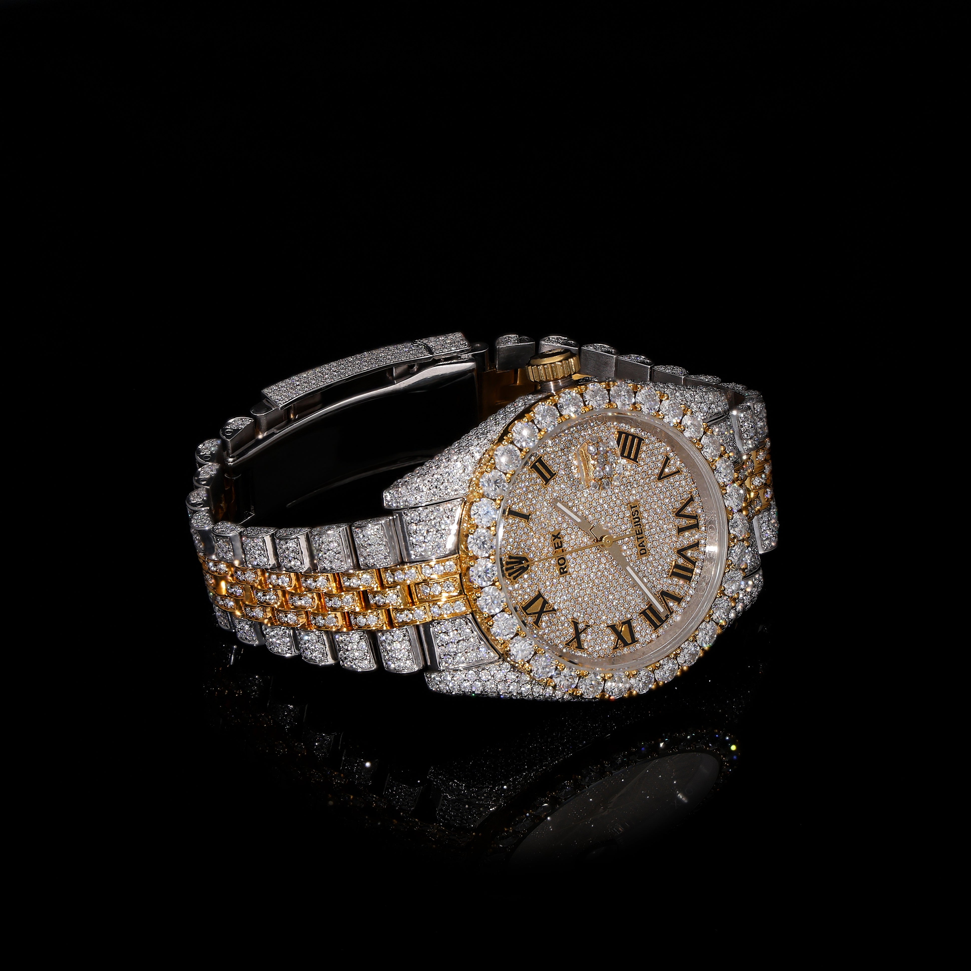 Rolex Rose Two-Tone Gold Moissanite Watch: Elegance with Roman Dial