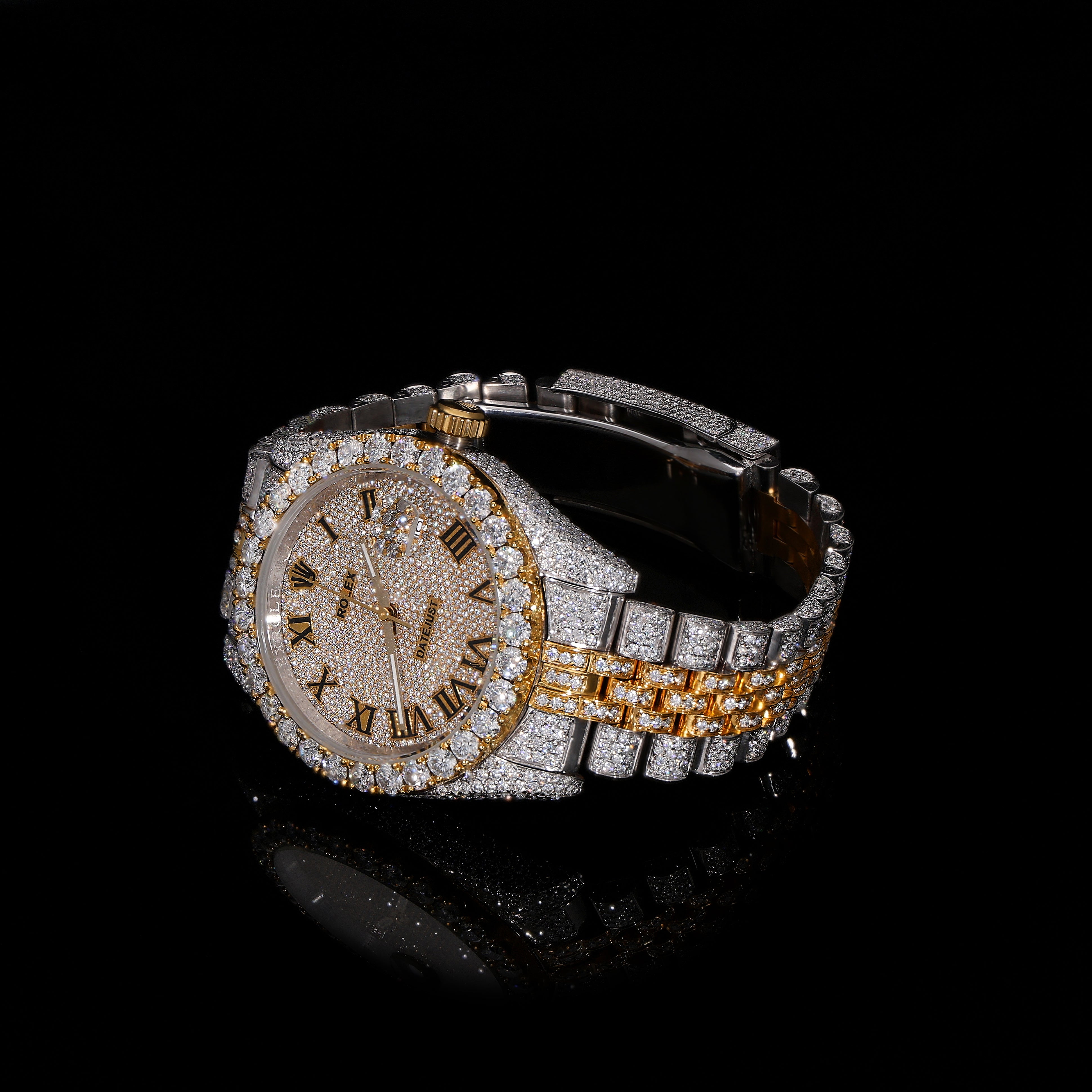 Rolex Rose Two-Tone Gold Moissanite Watch: Elegance with Roman Dial