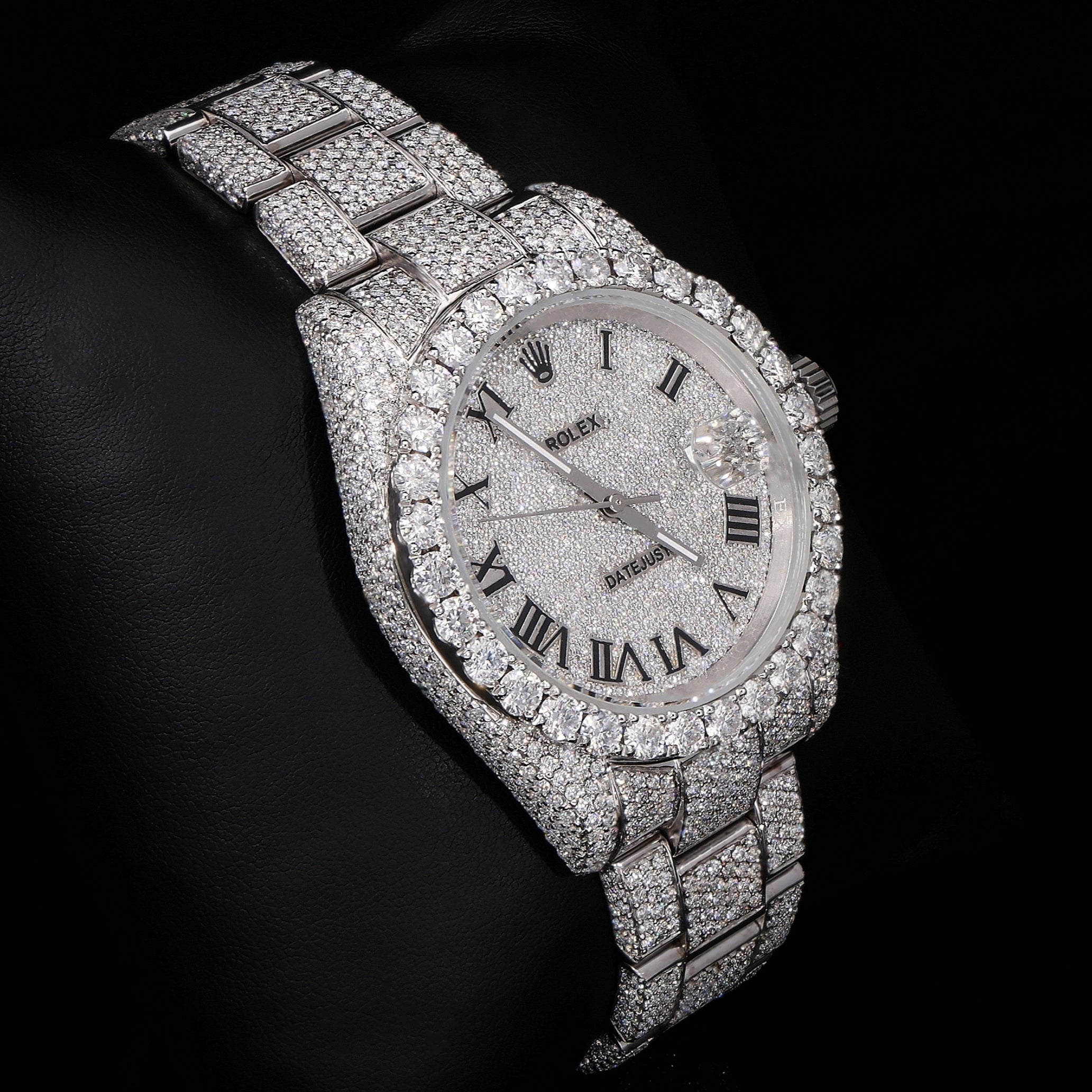 Rolex Master Classic Roman dial Moissanite Timepiece: Where Tradition Meets Sparkle